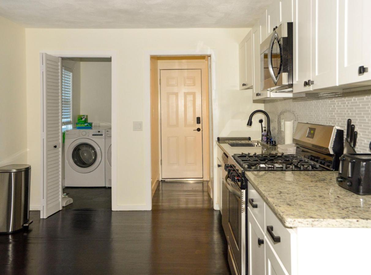 Modern Two Bedroom Condo - Boston Stoneham Экстерьер фото