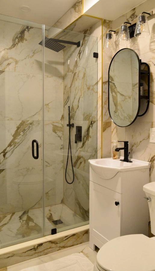 Modern Two Bedroom Condo - Boston Stoneham Экстерьер фото